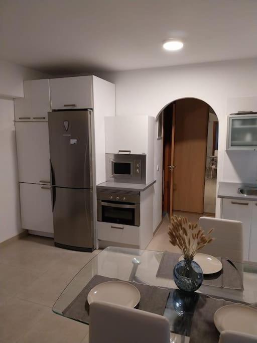 Veguita 2: Piso Renovado A 3 Min De La Playa