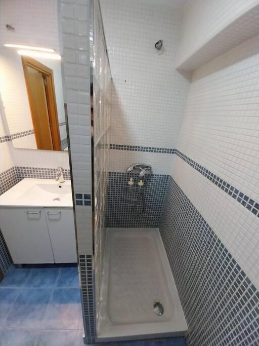 Veguita 2: Piso Renovado A 3 Min De La Playa